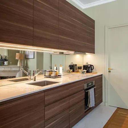 Апартаменты Arc De Triomphe - Luxury 1 Bedroom