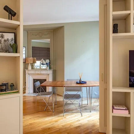 Апартаменты Arc De Triomphe - Luxury 1 Bedroom *
